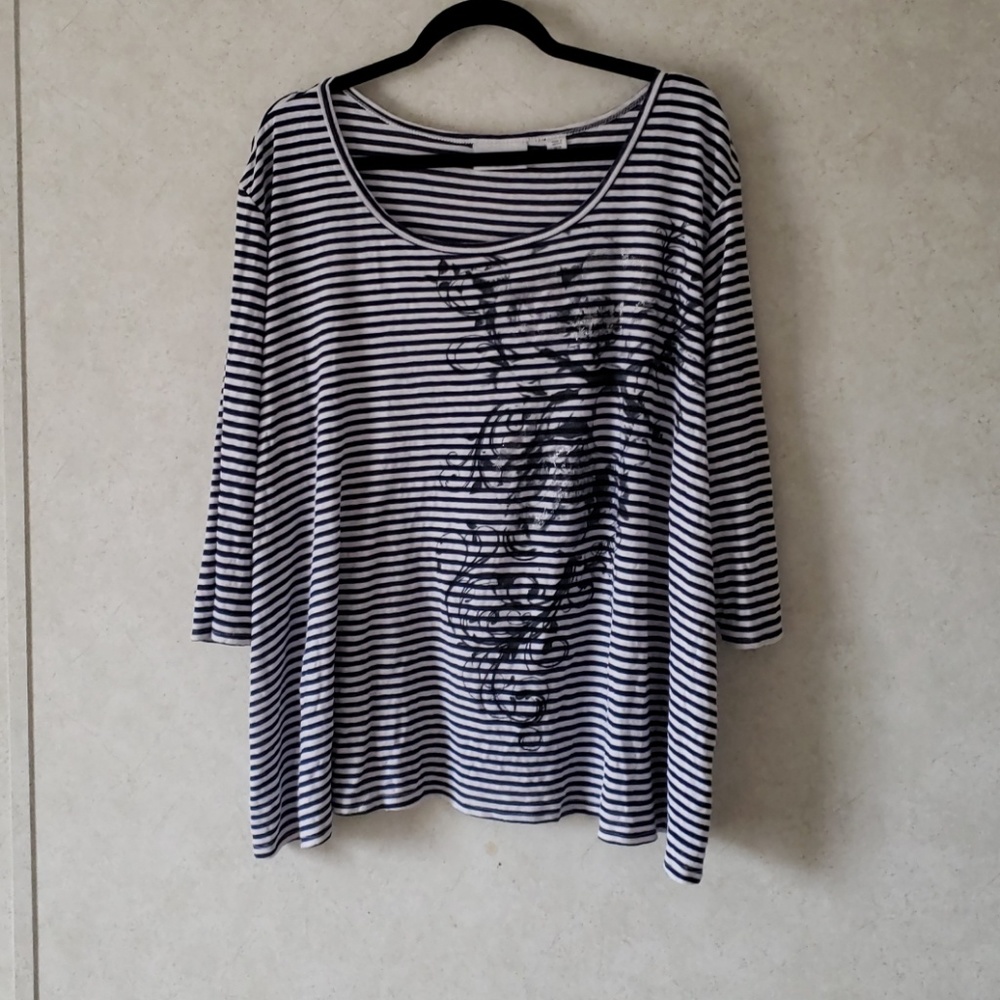 Navy Blue and White Avenue tunic top size 26/28